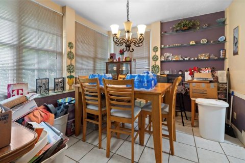 Villa ou maison à vendre à Tampa, Floride: 3 chambres, 174.19 m2 № 2339705 - photo 13