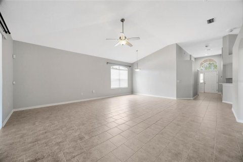 Casa en venta en Land O' Lakes, Florida, 3 dormitorios, 201.13 m2 № 1767585 - foto 8