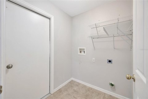 Casa en venta en Land O' Lakes, Florida, 3 dormitorios, 201.13 m2 № 1767585 - foto 24