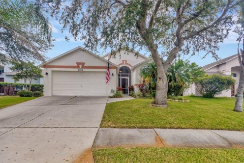 Casa en venta en Land O' Lakes, Florida, 3 dormitorios, 201.13 m2 № 1767585 - foto 1