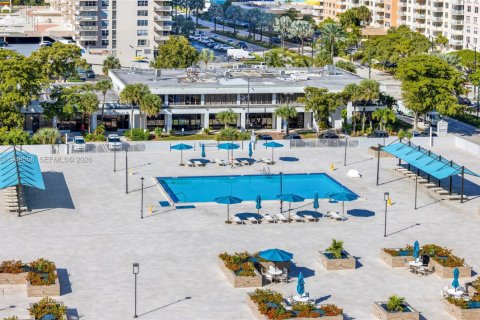 Снять в аренду кондоминиум в Санни-Айлс-Бич, Флорида 2 спальни, 141.68м2, № 2004244 - фото 25