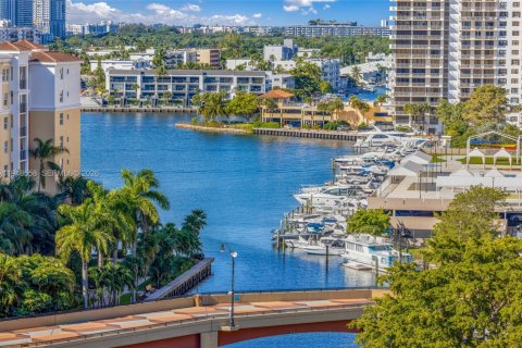 Снять в аренду кондоминиум в Санни-Айлс-Бич, Флорида 2 спальни, 141.68м2, № 2004244 - фото 26