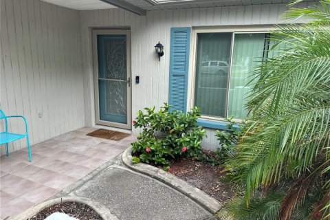 House in Spring Hill, Florida 2 bedrooms, 148.64 sq.m. № 1432359 - photo 2