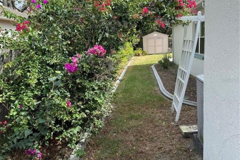 House in Spring Hill, Florida 2 bedrooms, 148.64 sq.m. № 1432359 - photo 12