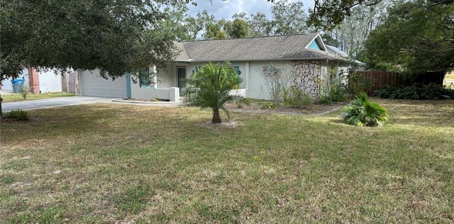 House in Spring Hill, Florida 2 bedrooms, 148.64 sq.m. № 1432359