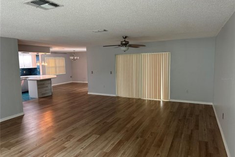 House in Spring Hill, Florida 2 bedrooms, 148.64 sq.m. № 1432359 - photo 23