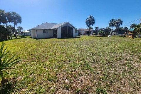 Casa en venta en Port Charlotte, Florida, 3 dormitorios, 120.4 m2 № 1744425 - foto 20