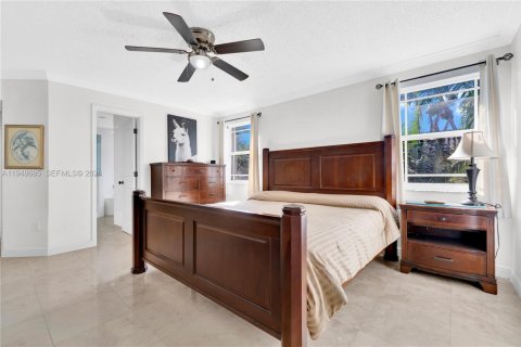 Купить виллу или дом в Майами, Флорида 4 спальни, 236.25м2, № 2005482 - фото 15