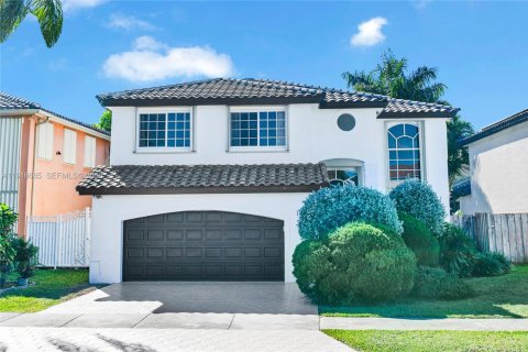 Купить виллу или дом в Майами, Флорида 4 спальни, 236.25м2, № 2005482 - фото 2