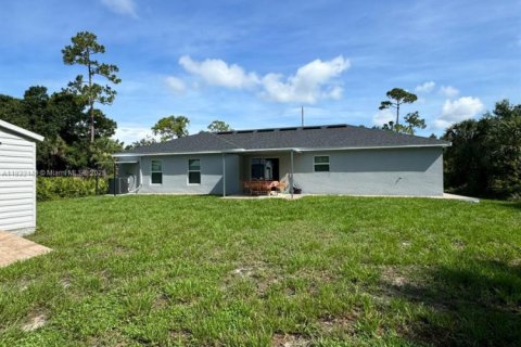 Villa ou maison à vendre à Port Charlotte, Floride: 4 chambres № 1813840 - photo 3