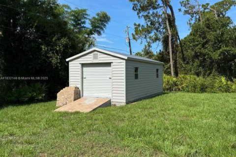 Villa ou maison à vendre à Port Charlotte, Floride: 4 chambres № 1813840 - photo 4