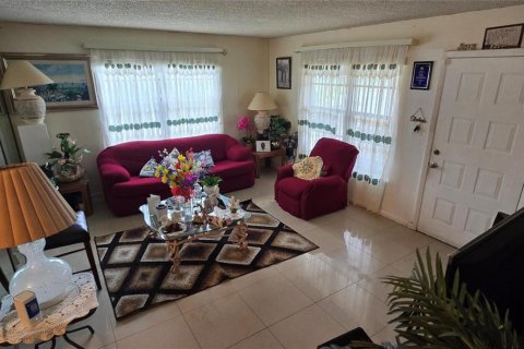 Villa ou maison à vendre à Miami, Floride: 3 chambres, 139.63 m2 № 2082402 - photo 17