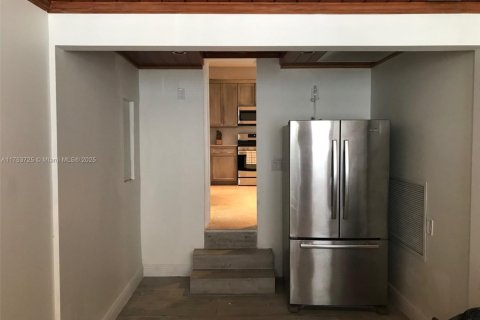 Casa en venta en Miami Beach, Florida, 4 dormitorios, 258.55 m2 № 1501042 - foto 19