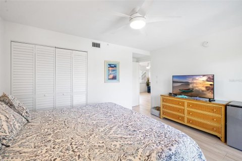 Condo in Placida, Florida, 1 bedroom  № 2217711 - photo 27