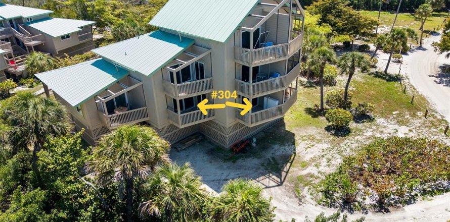 Condo in Placida, Florida, 1 bedroom  № 2217711