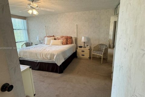 Купить кондоминиум в Халландейл-Бич, Флорида 2 спальни, 104.98м2, № 2066353 - фото 10