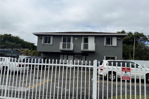 Apartamento en Miami, Florida 2 dormitorios, 267.56 m2 № 2006960