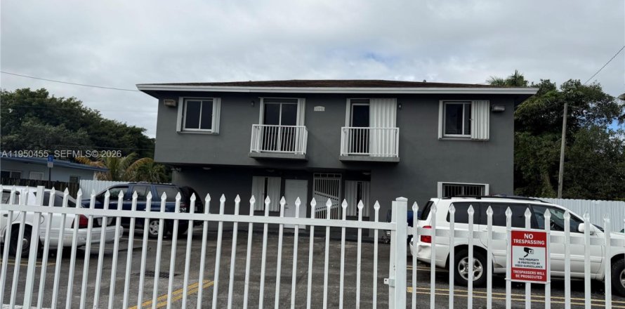 Apartamento en Miami, Florida 2 dormitorios, 267.56 m2 № 2006960