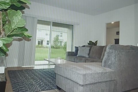 House in Kissimmee, Florida 3 bedrooms, 135.08 sq.m. № 2202029 - photo 3
