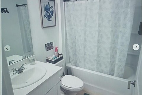 House in Kissimmee, Florida 3 bedrooms, 135.08 sq.m. № 2202029 - photo 12