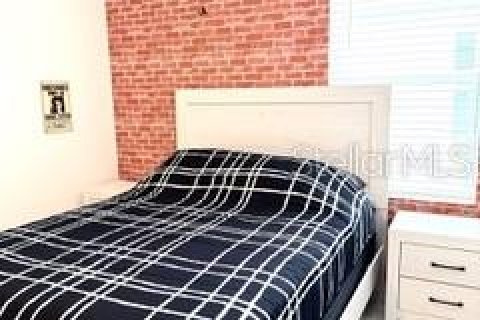 House in Kissimmee, Florida 3 bedrooms, 135.08 sq.m. № 2202029 - photo 8
