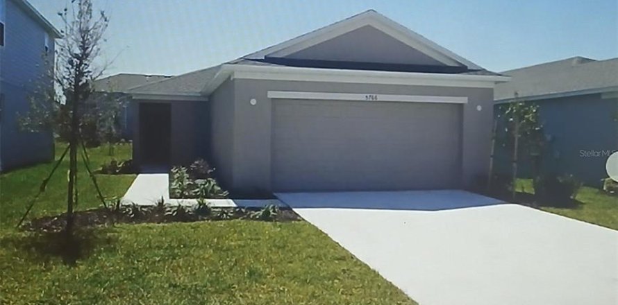 House in Kissimmee, Florida 3 bedrooms, 135.08 sq.m. № 2202029