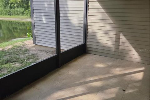 Copropriété à louer à New Port Richey, Floride: 2 chambres, 93.65 m2 № 2388500 - photo 12