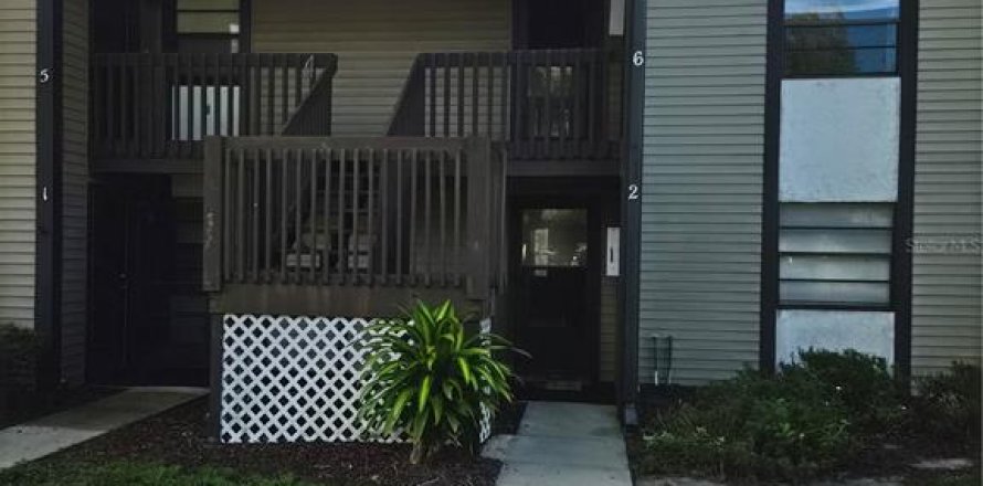 Condo à New Port Richey, Floride, 2 chambres  № 2388500