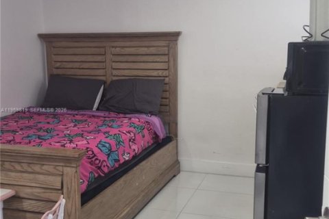 Villa ou maison à vendre à Miami, Floride: 4 chambres, 113.81 m2 № 2024588 - photo 10