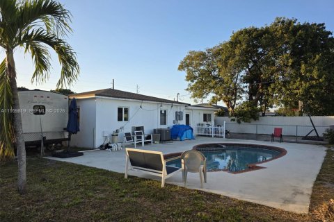 Villa ou maison à vendre à Miami, Floride: 4 chambres, 113.81 m2 № 2024588 - photo 7