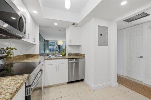 Copropriété à louer à Oakland Park, Floride: 1 chambre, 69.68 m2 № 2252014 - photo 4
