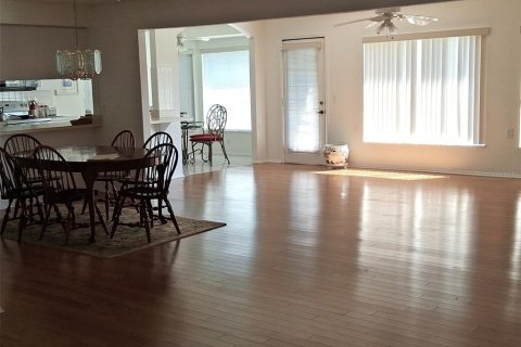 Copropriété à louer à New Port Richey, Floride: 2 chambres, 160.54 m2 № 1912733 - photo 12