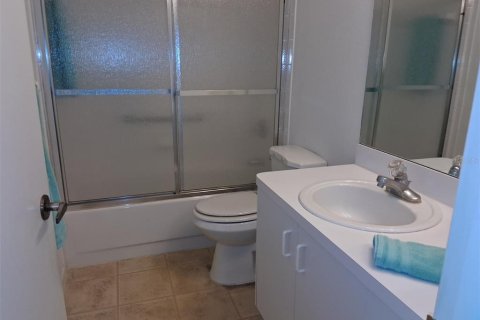 Copropriété à louer à New Port Richey, Floride: 2 chambres, 160.54 m2 № 1912733 - photo 24