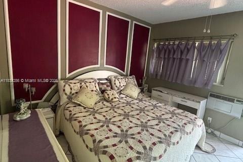 Condo in Hallandale Beach, Florida, 1 bedroom  № 1814863 - photo 13