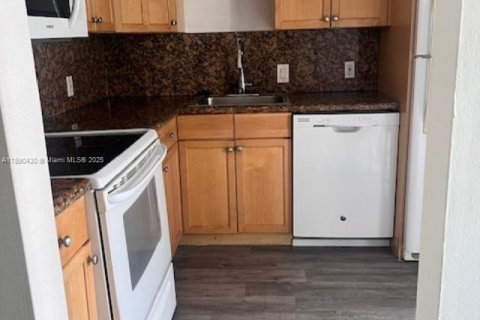 Copropriété à louer à Aventura, Floride: 1 chambre, 68.84 m2 № 1946937 - photo 17