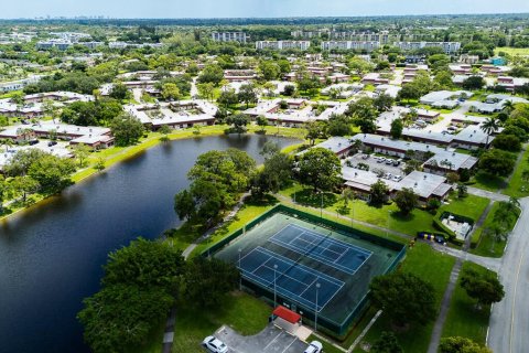 Condo in Lake Worth, Florida, 2 bedrooms  № 2261061 - photo 29