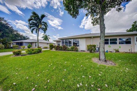 Condo in Lake Worth, Florida, 2 bedrooms  № 2261061 - photo 21