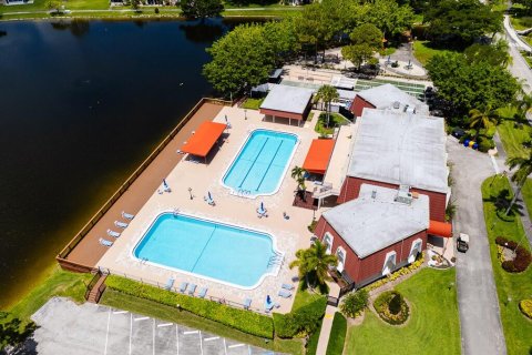 Condo in Lake Worth, Florida, 2 bedrooms  № 2261061 - photo 27