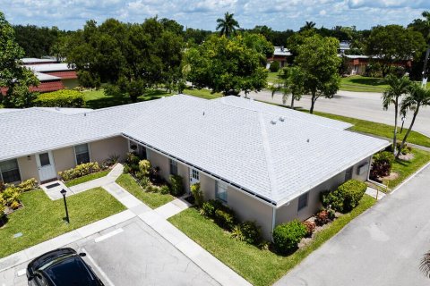 Condo in Lake Worth, Florida, 2 bedrooms  № 2261061 - photo 23