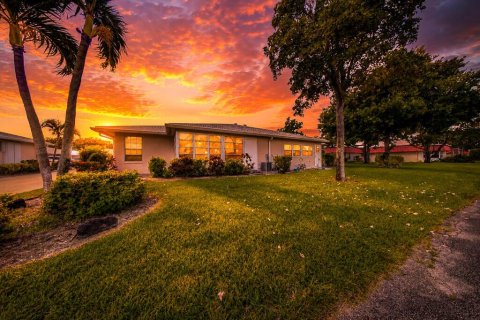 Condo in Lake Worth, Florida, 2 bedrooms  № 2261061 - photo 19