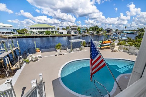 Villa ou maison à vendre à Hernando Beach, Floride: 7 chambres, 289.11 m2 № 2420627 - photo 5