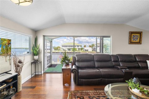 Villa ou maison à vendre à Hernando Beach, Floride: 7 chambres, 289.11 m2 № 2420627 - photo 14