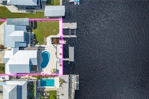 Villa ou maison à vendre à Hernando Beach, Floride: 7 chambres, 289.11 m2 № 2420627 - photo 7