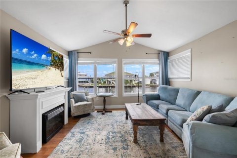 Villa ou maison à vendre à Hernando Beach, Floride: 7 chambres, 289.11 m2 № 2420627 - photo 28
