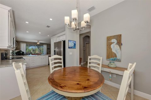 House in Port Charlotte, Florida 3 bedrooms, 150.22 sq.m. № 1373782 - photo 10