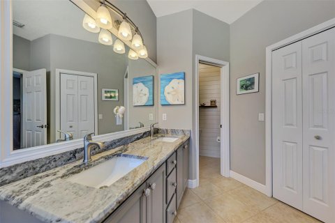 House in Port Charlotte, Florida 3 bedrooms, 150.22 sq.m. № 1373782 - photo 18