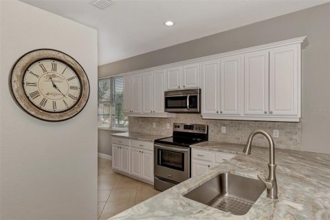 House in Port Charlotte, Florida 3 bedrooms, 150.22 sq.m. № 1373782 - photo 2
