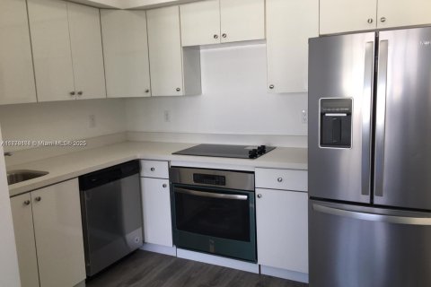 Купить кондоминиум в Майами-Бич, Флорида 1 спальня, 48.12м2, № 1985636 - фото 4