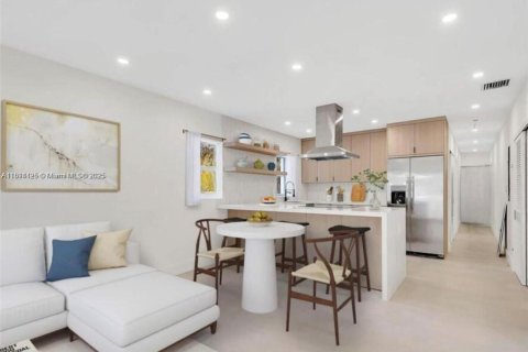 Casa en venta en Miami, Florida, 3 dormitorios, 102.84 m2 № 1874449 - foto 3