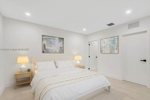Casa en venta en Miami, Florida, 3 dormitorios, 102.84 m2 № 1874449 - foto 8